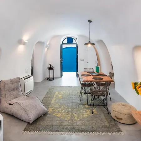 Alexi's Place By Thireon * Oia (Santorini)