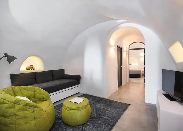 Alexi's Place By Thireon * Oia (Santorini)