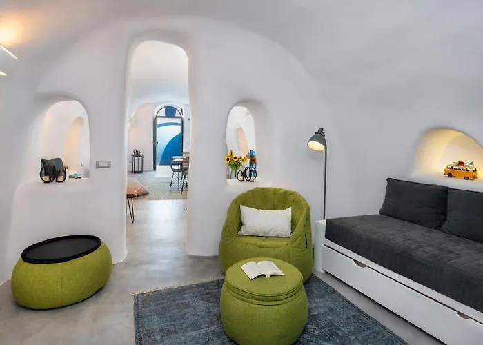 Alexi's Place By Thireon * Oia (Santorini)